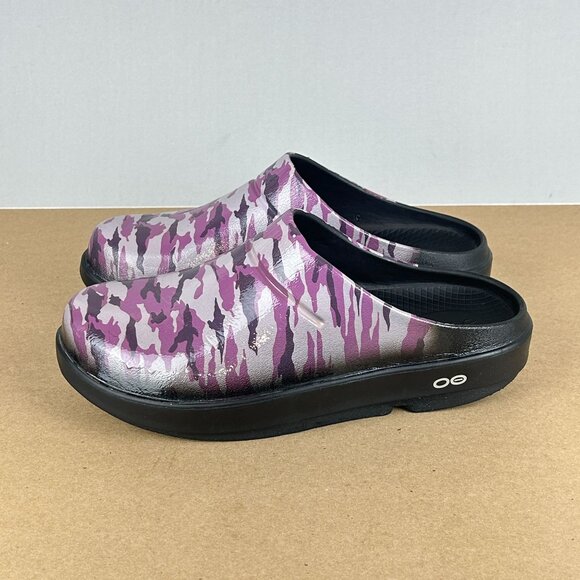 Oofos Oocloog Camo Print Mule Sandals Womens 8 Purple Black Sport Recovery - Picture 1 of 10